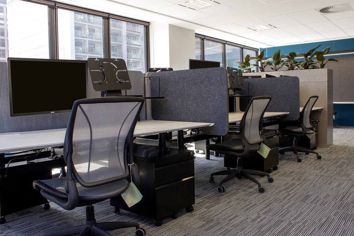 PET SLIDE - ON DIVIDER SCREEN - The Softwiring Shop - Accessory