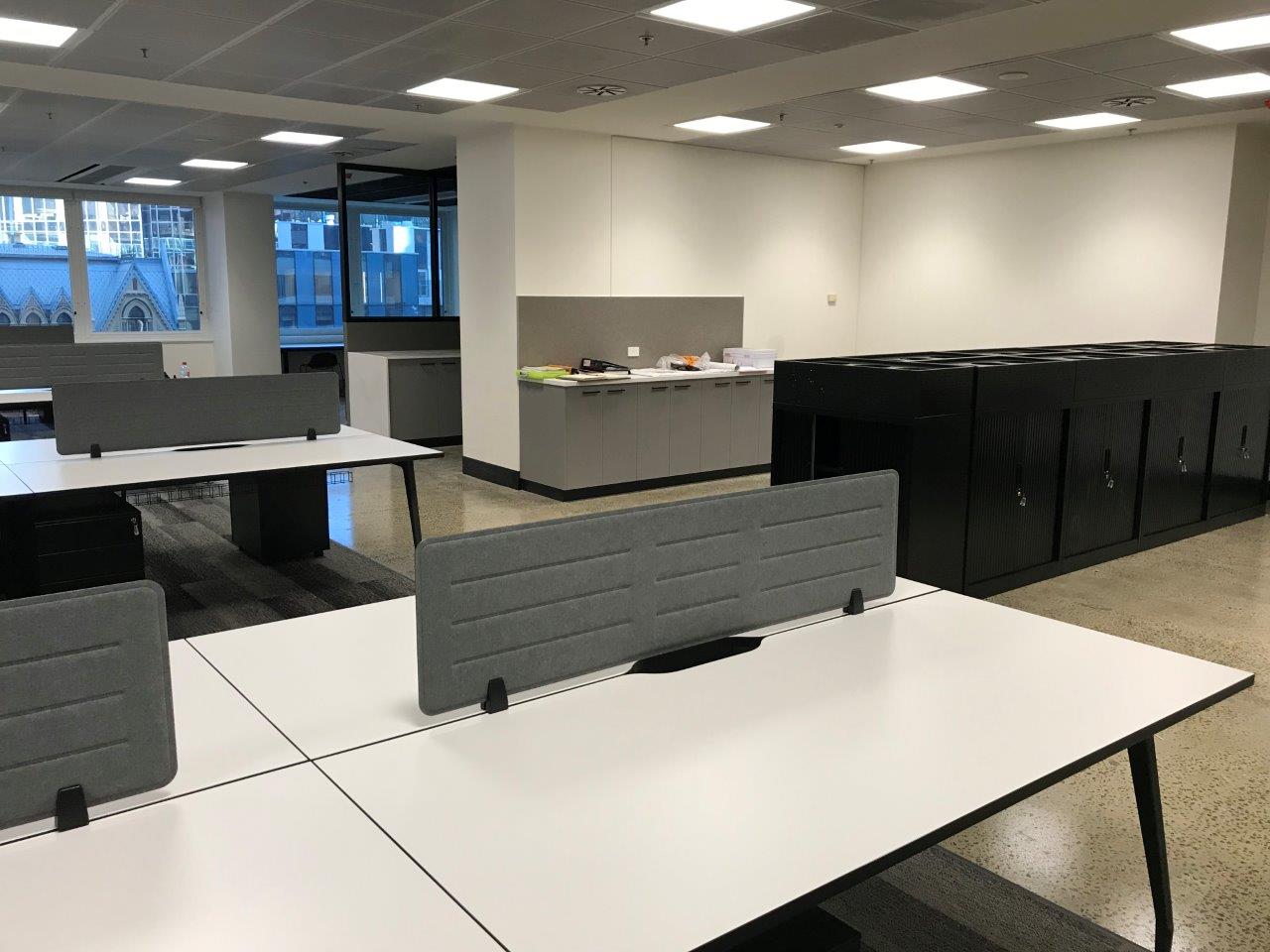 Screen Clamp Bracket - T MOUNT (Between Worktop Mount) - The Softwiring Shop - Accessory