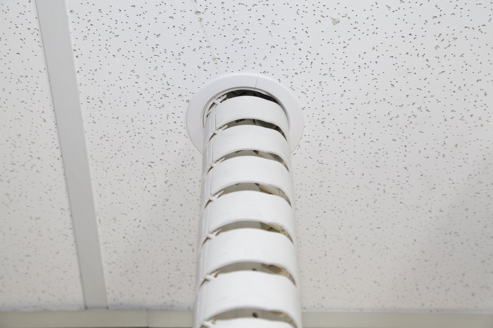 Umbilical Cord - AXESS: Ceiling Flange COMPONENT - The Softwiring Shop - Cable Management