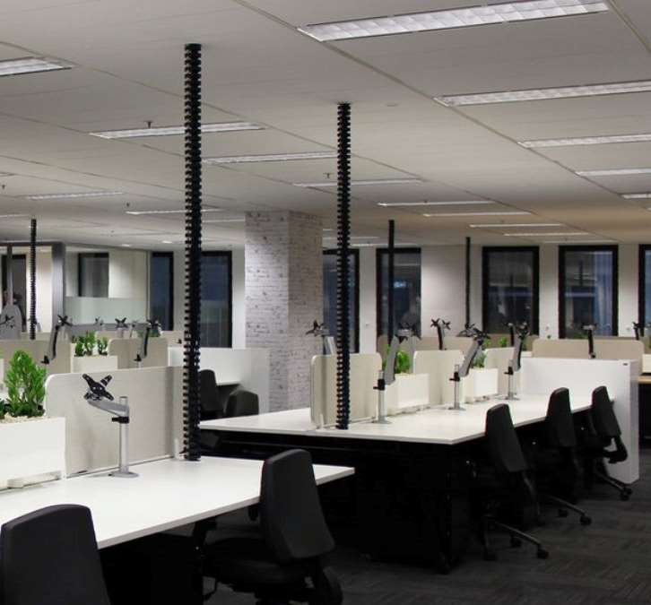 Umbilical Cord - CIRQLATE: In - Desk Flange COMPONENT - The Softwiring Shop - Cable Management