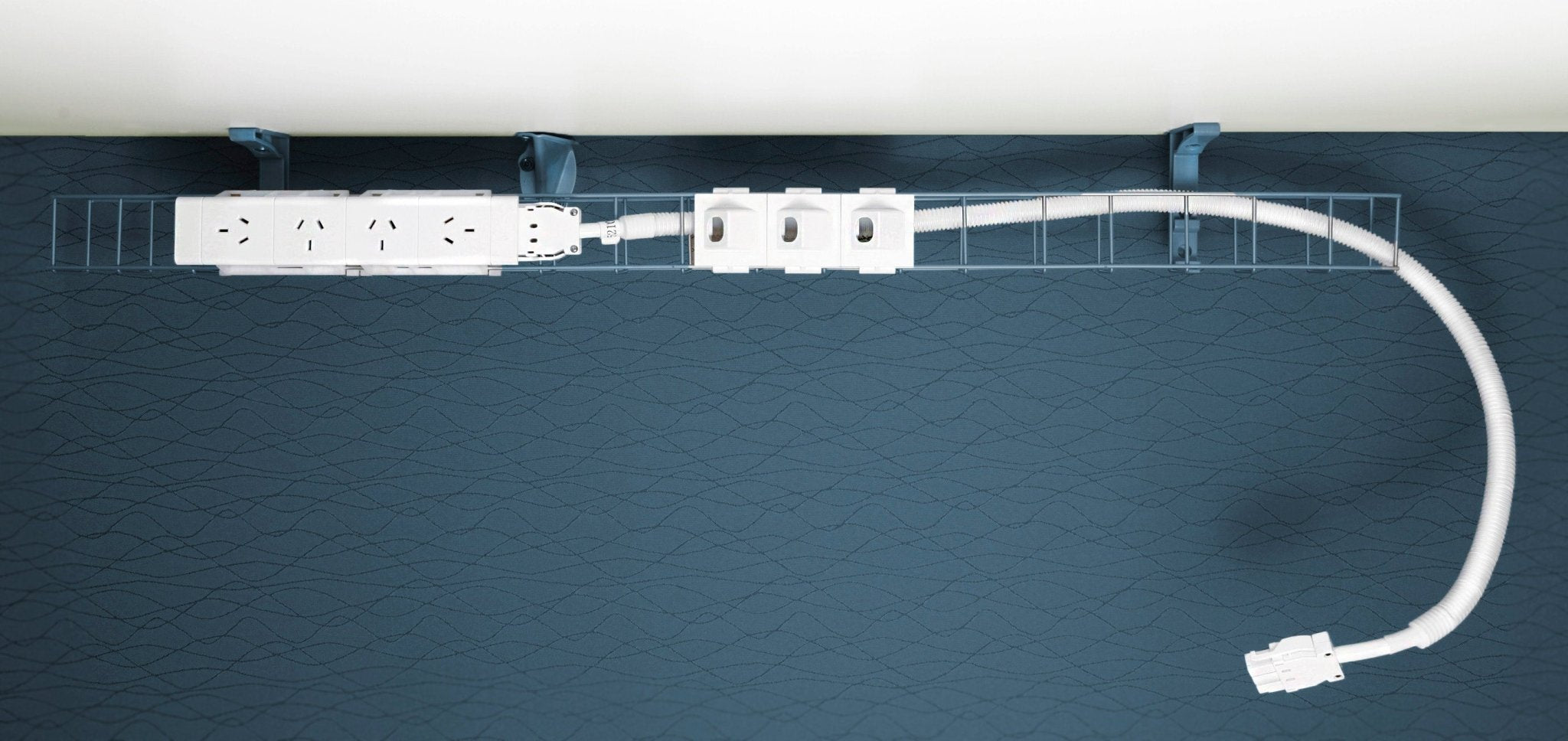 Data Plate - 45º angled face for CABLE BASKETS - The Softwiring Shop - Data