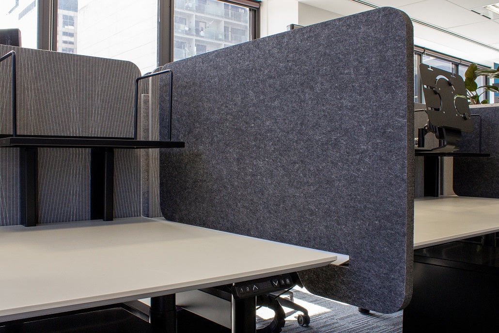 PET SLIDE - ON DIVIDER SCREEN - The Softwiring Shop - Accessory